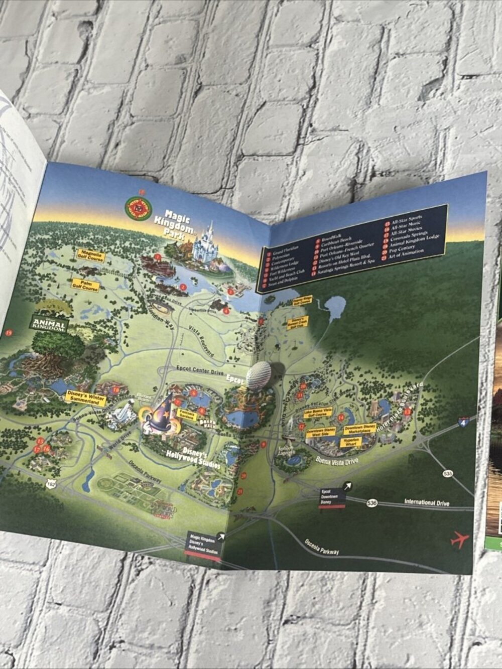 Birnbaum Guides 2014: Walt Disney World: The Official Guide: Expert Advice - Picture 9 of 12